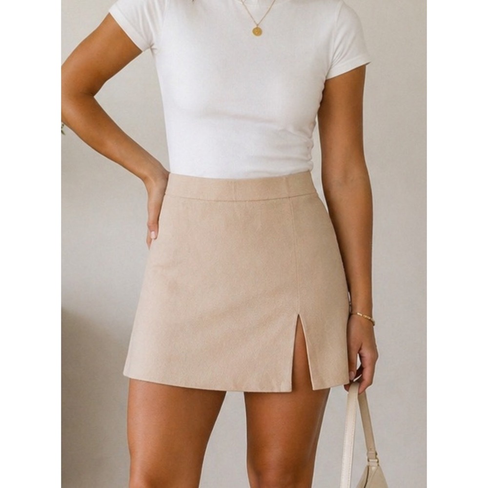 MABLE Beige Knit Mini Skirt Womens Medium Neutral A-Line Soft Minimalist